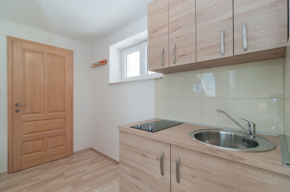 Deluxe Double Room, Balcony, Sea View photo 2