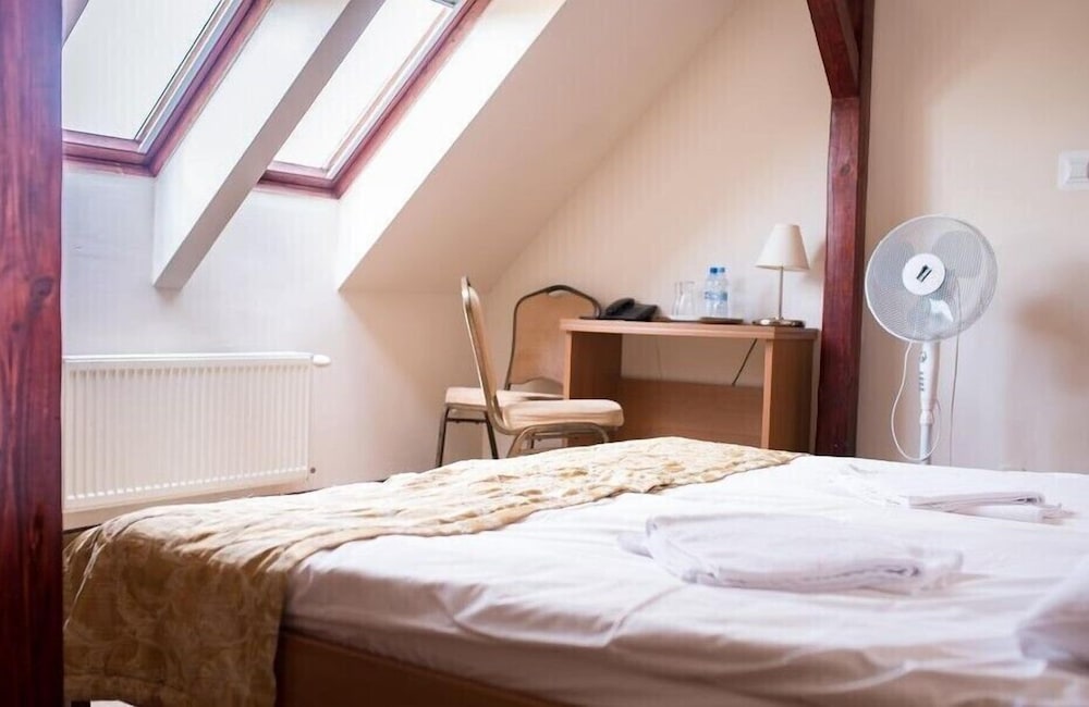 Double Or Twin Room photo 1