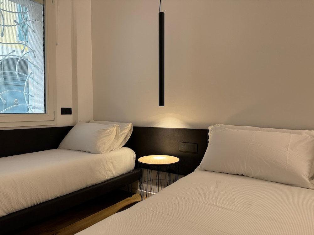 Deluxe Triple Room photo 2