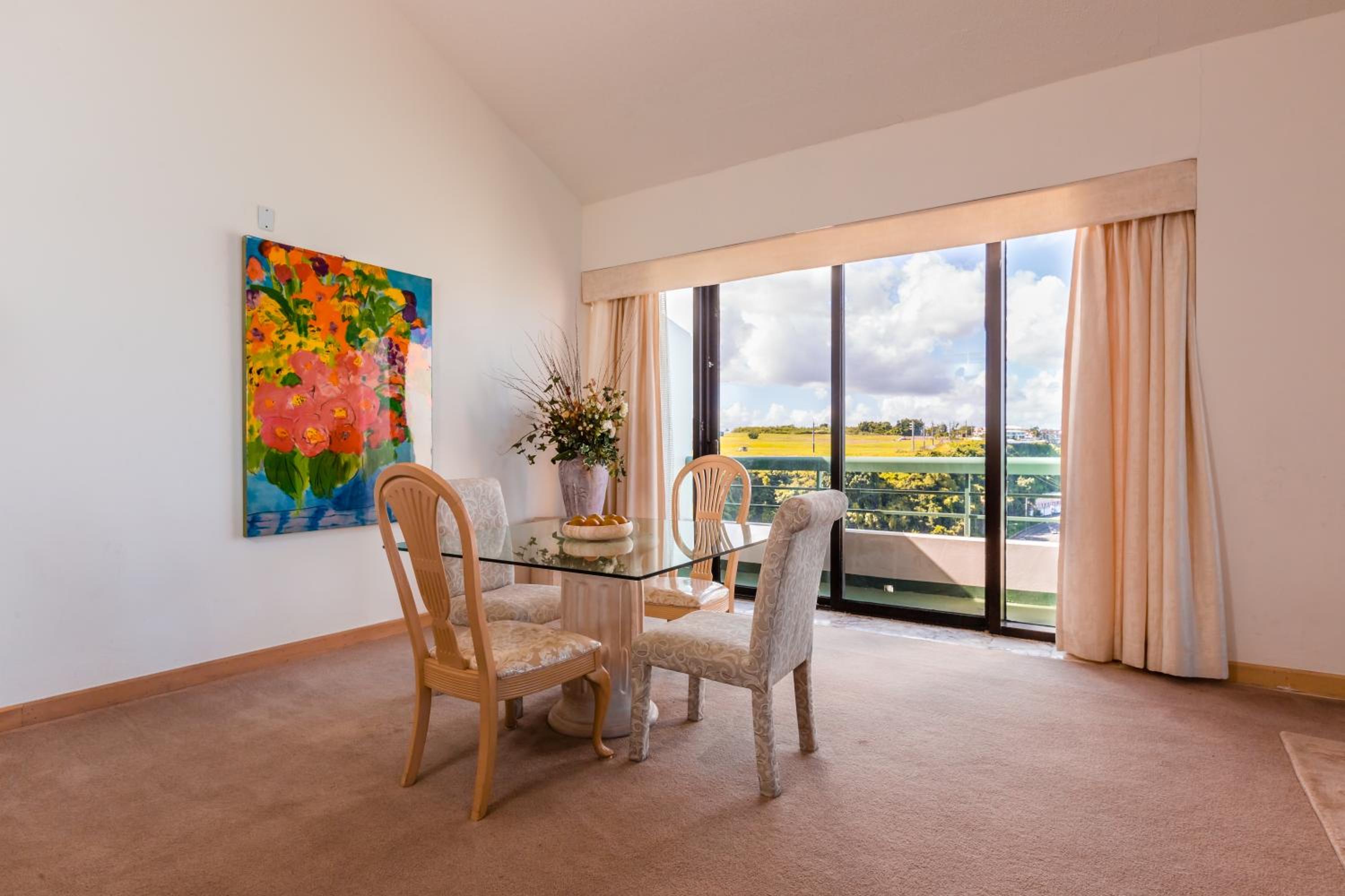 Penthouse Apartment (Presidential Penthouse Suite) photo 3