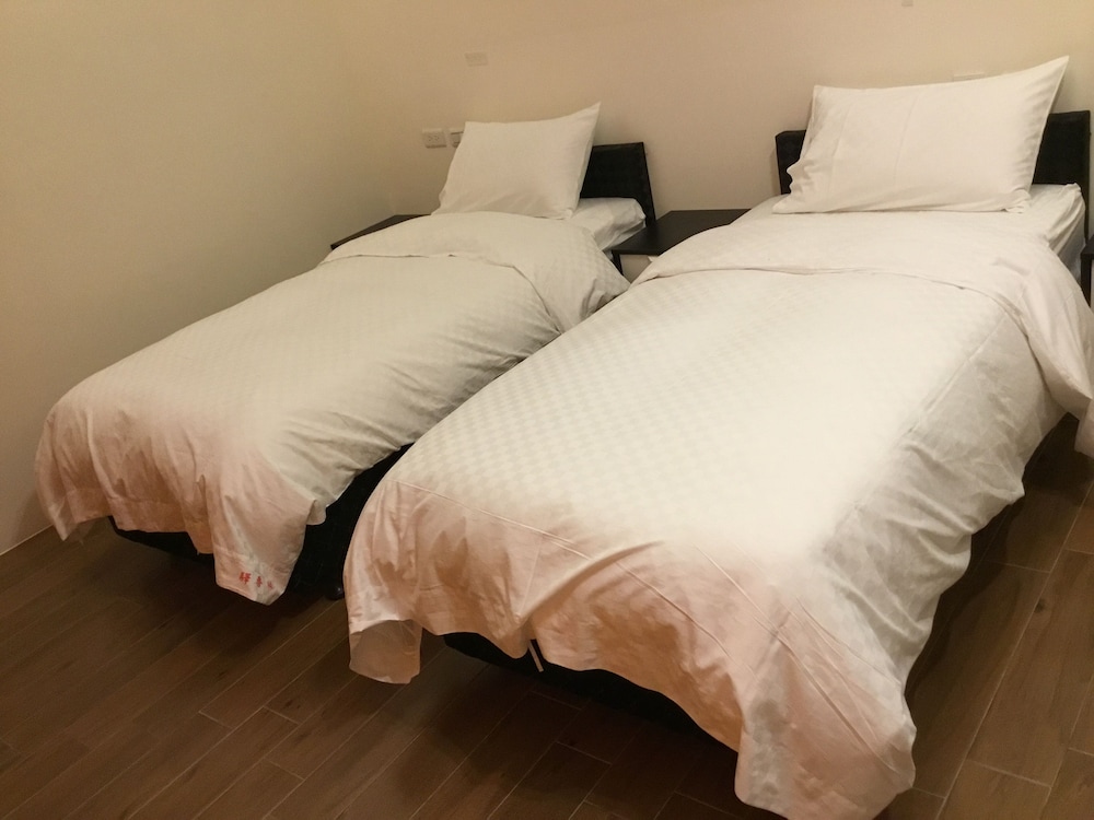 Standard Twin Room, 1 Bedroom, Hot Tub, Annex Building photo 2
