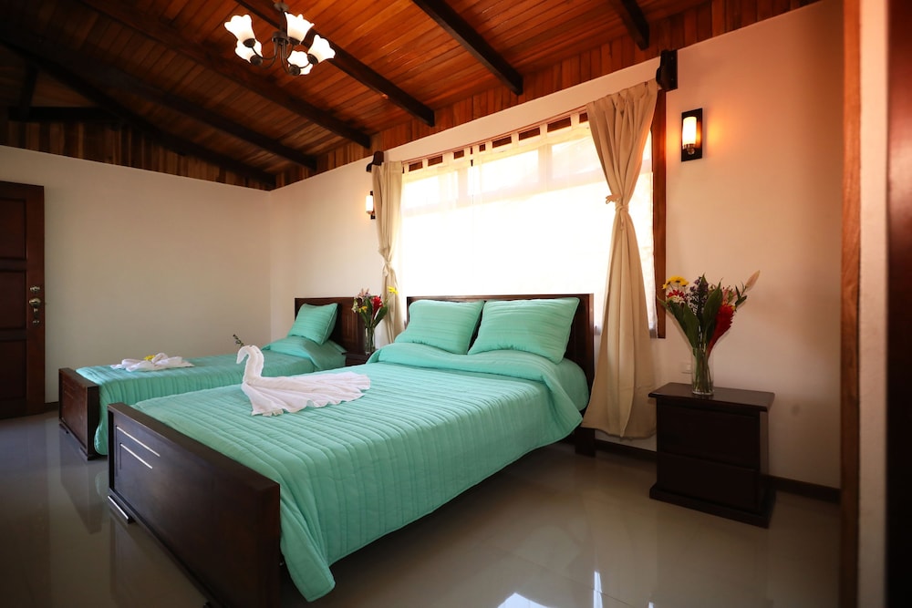 Superior Triple Room, Garden View, Garden Area photo 3