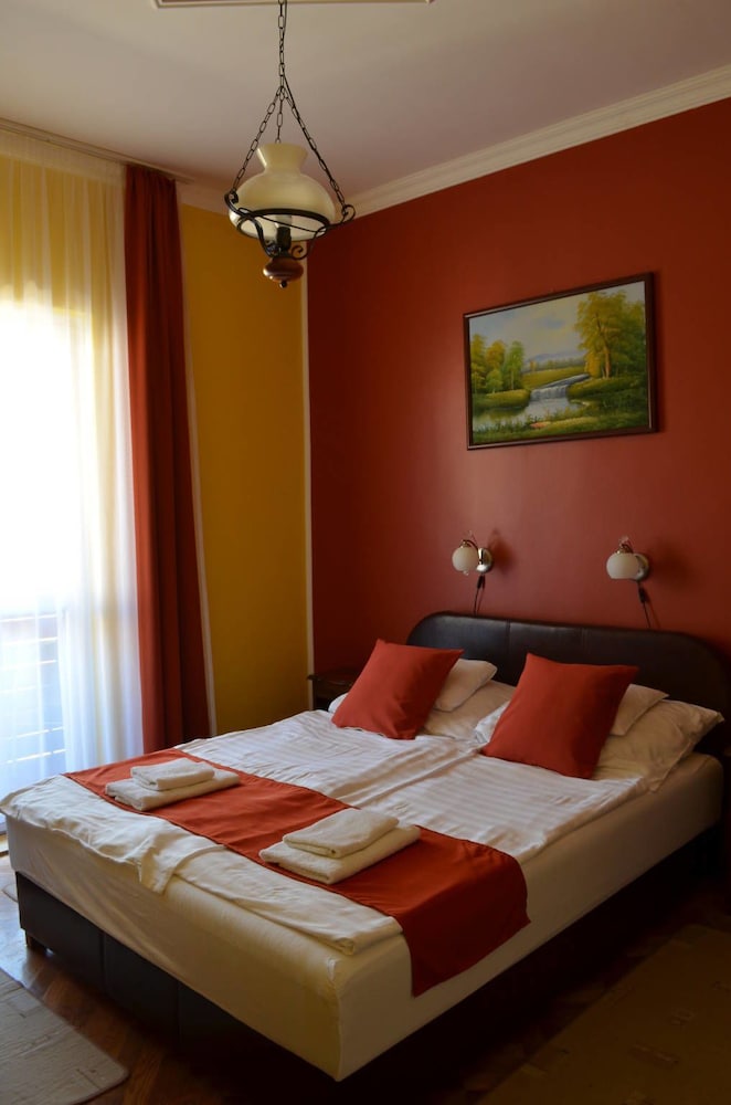 Triple Room, Balcony photo 1