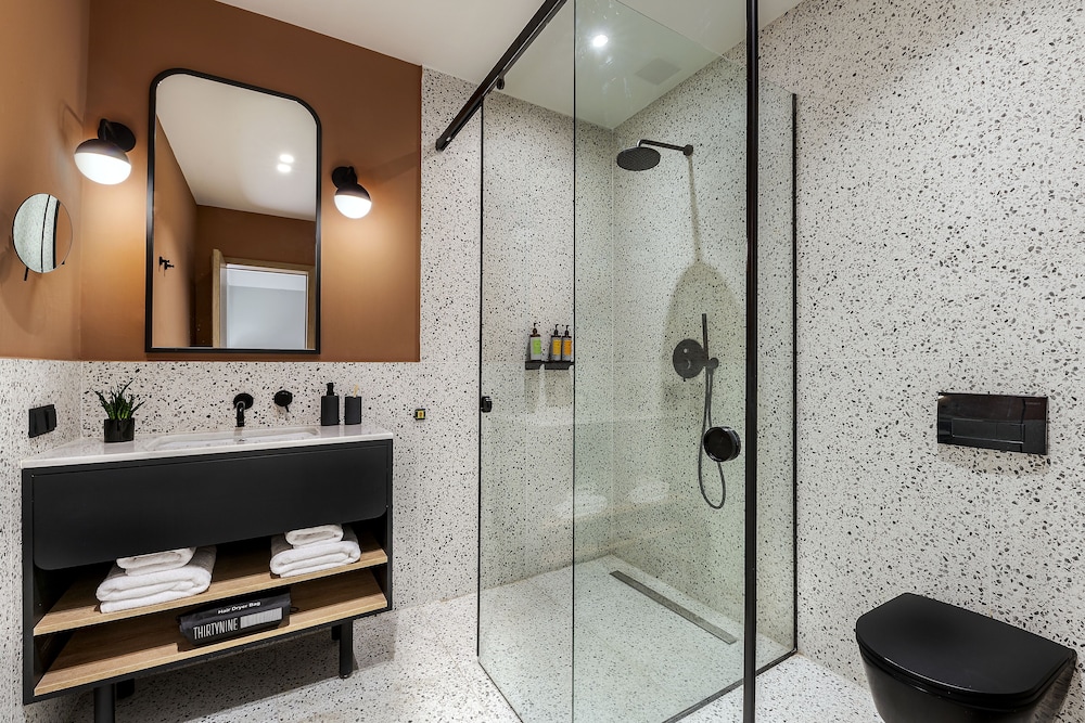 Superior Double or Twin Room, Balcony - Photo 5