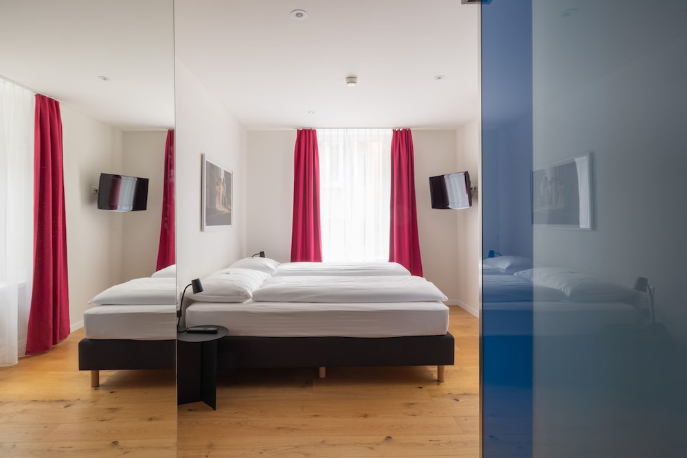 Double Room - Photo 3
