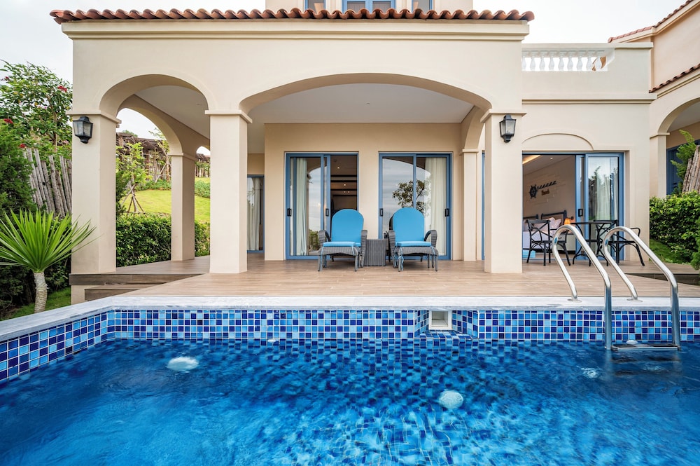 Villa, 1 King Bed, Private Pool - Photo 7