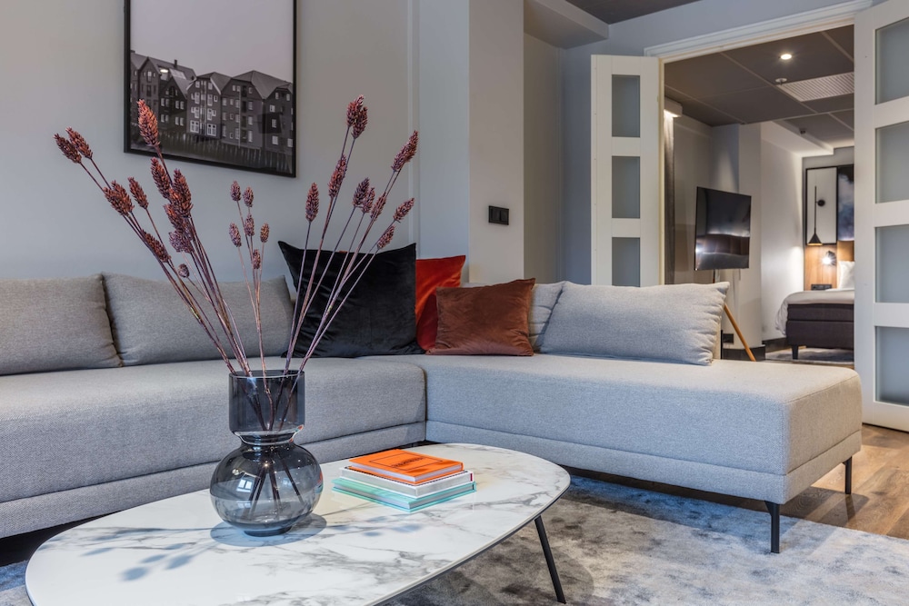 Suite, 1 Bedroom, River View