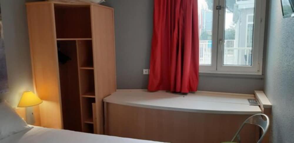 Standard Room, 1 Double Bed - Photo 7