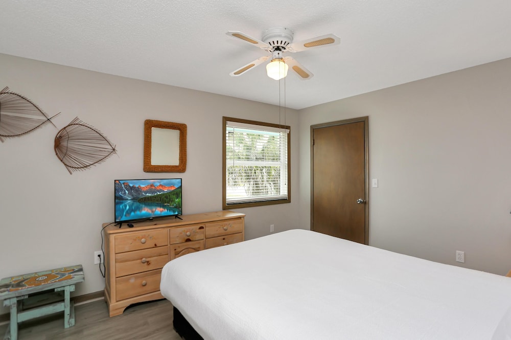 House, Multiple Beds (Seas of Jade) photo 1