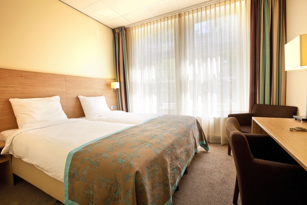 Standard Double or Twin Room photo 3