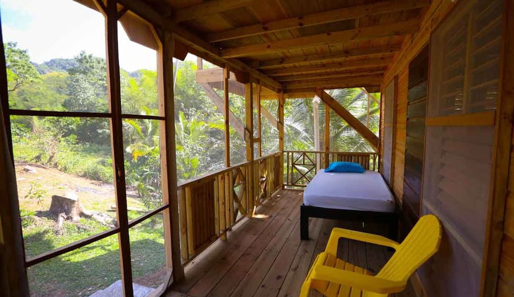 Room, Multiple Beds, Non Smoking, Courtyard View (Irie Cottage Flat) photo 3