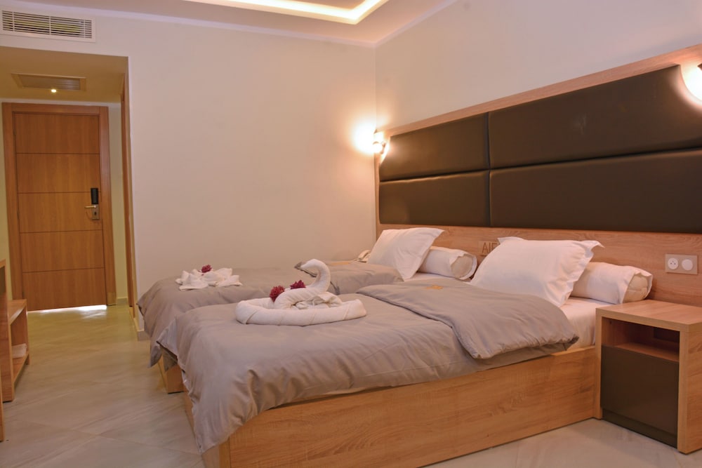 Comfort Double or Twin Room, Balcony, Courtyard View photo 1