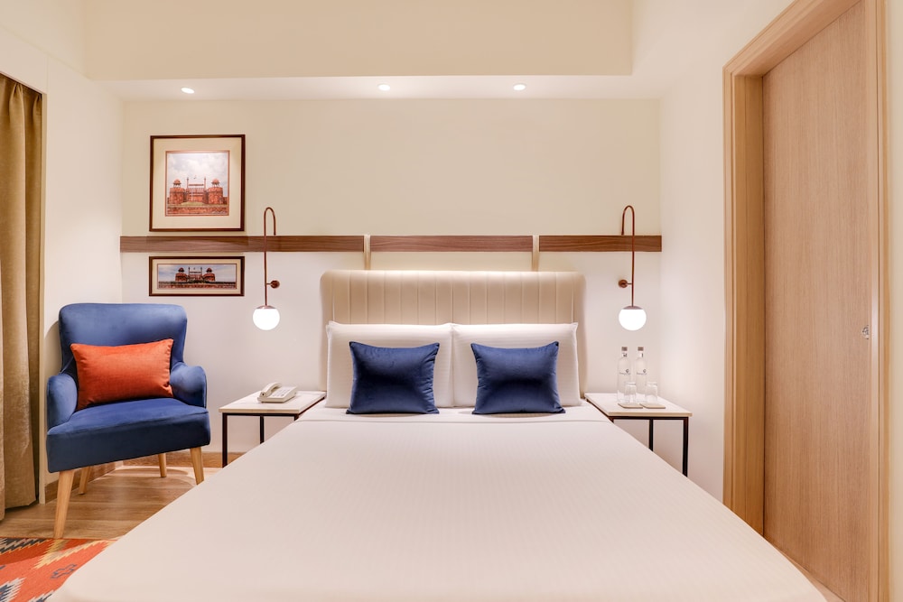 Deluxe King Room photo 1