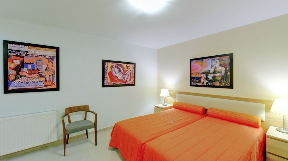 Family Villa, 4 Bedrooms, Private Pool (Aktea)