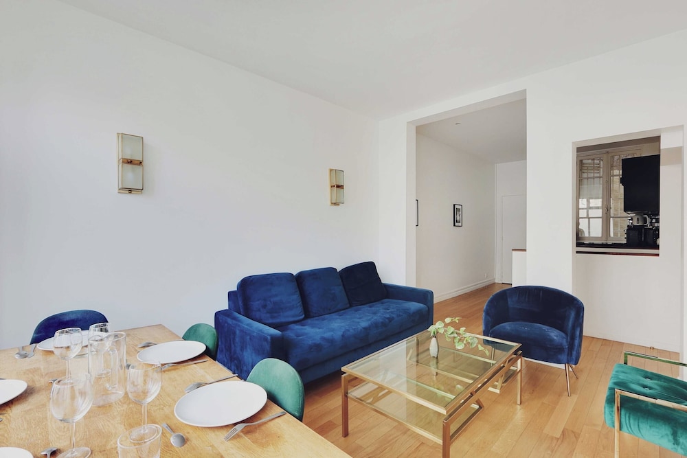 Apartment photo 1