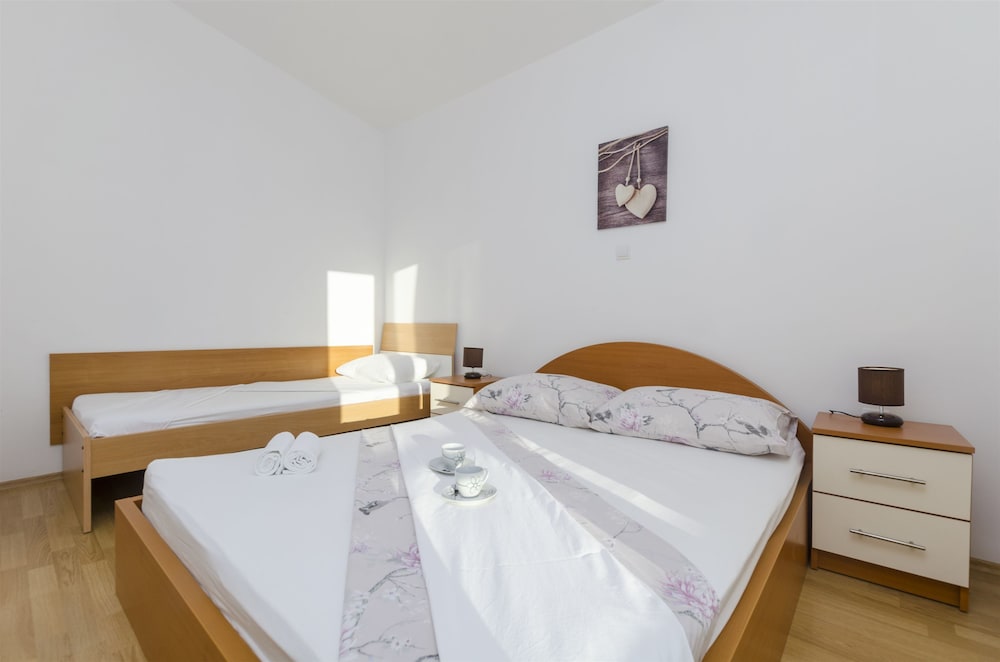 Apartment (A2) photo 1
