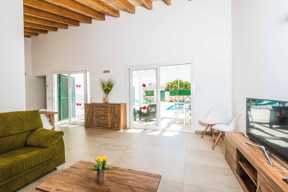 Villa (4 Bedrooms) photo 3