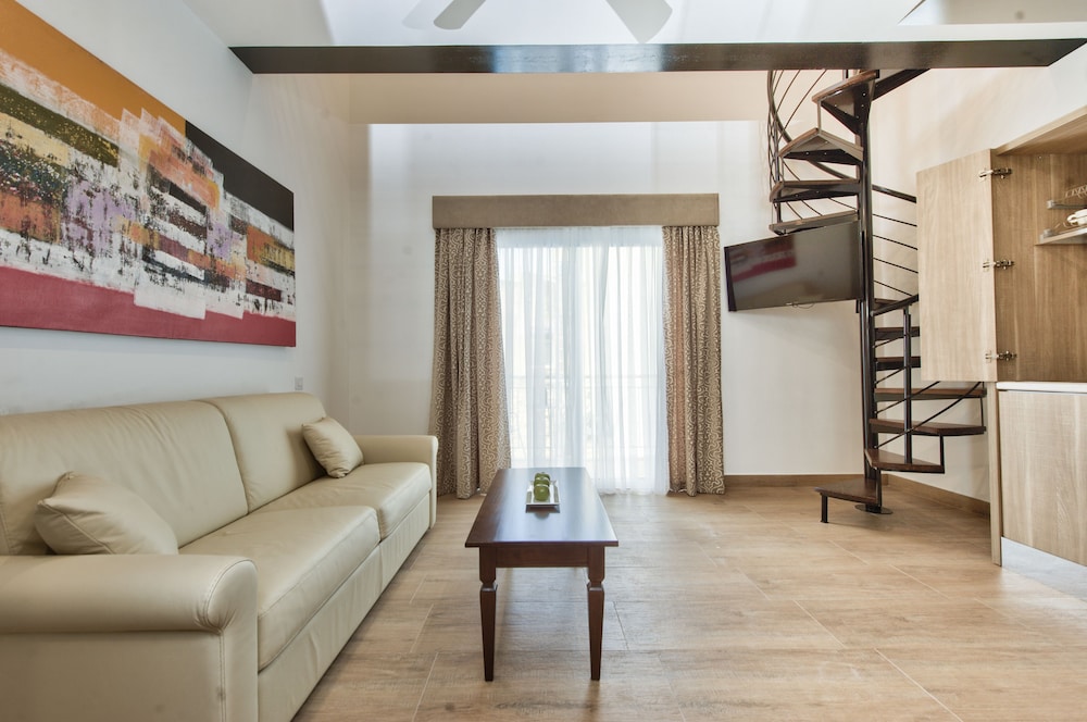 Superior Duplex, 1 Bedroom photo 3