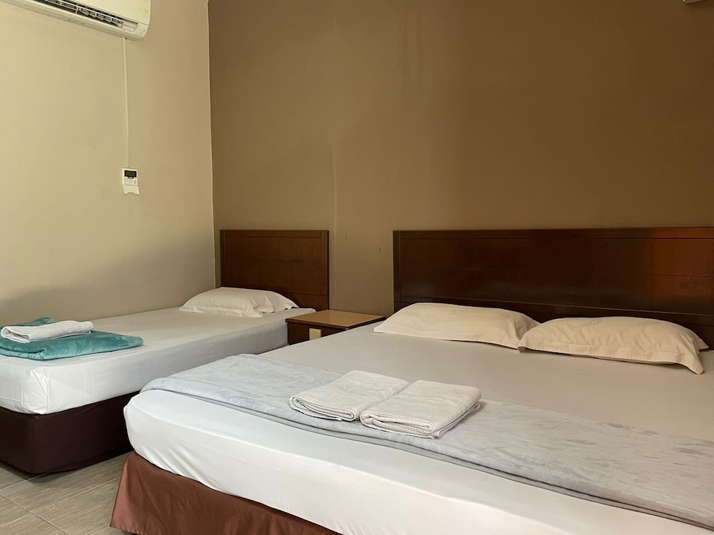 Standard Triple Room photo 2