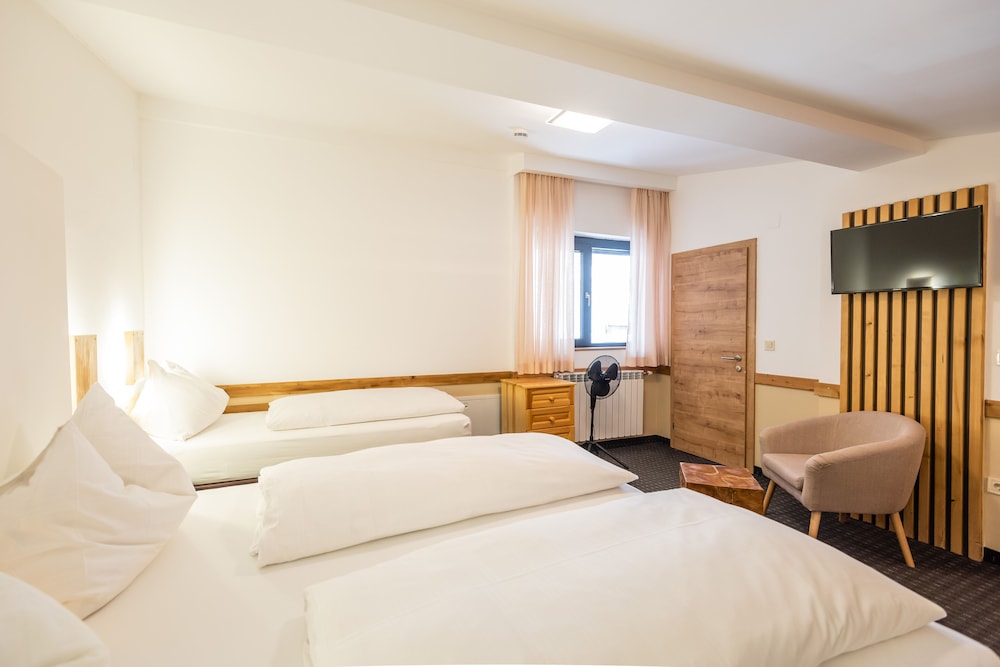 Deluxe Double Room, Patio photo 1