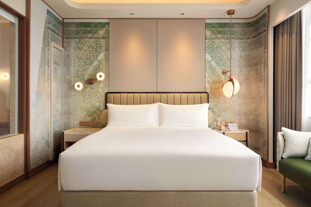 King Premium Suite with Lounge Access - Photo 5