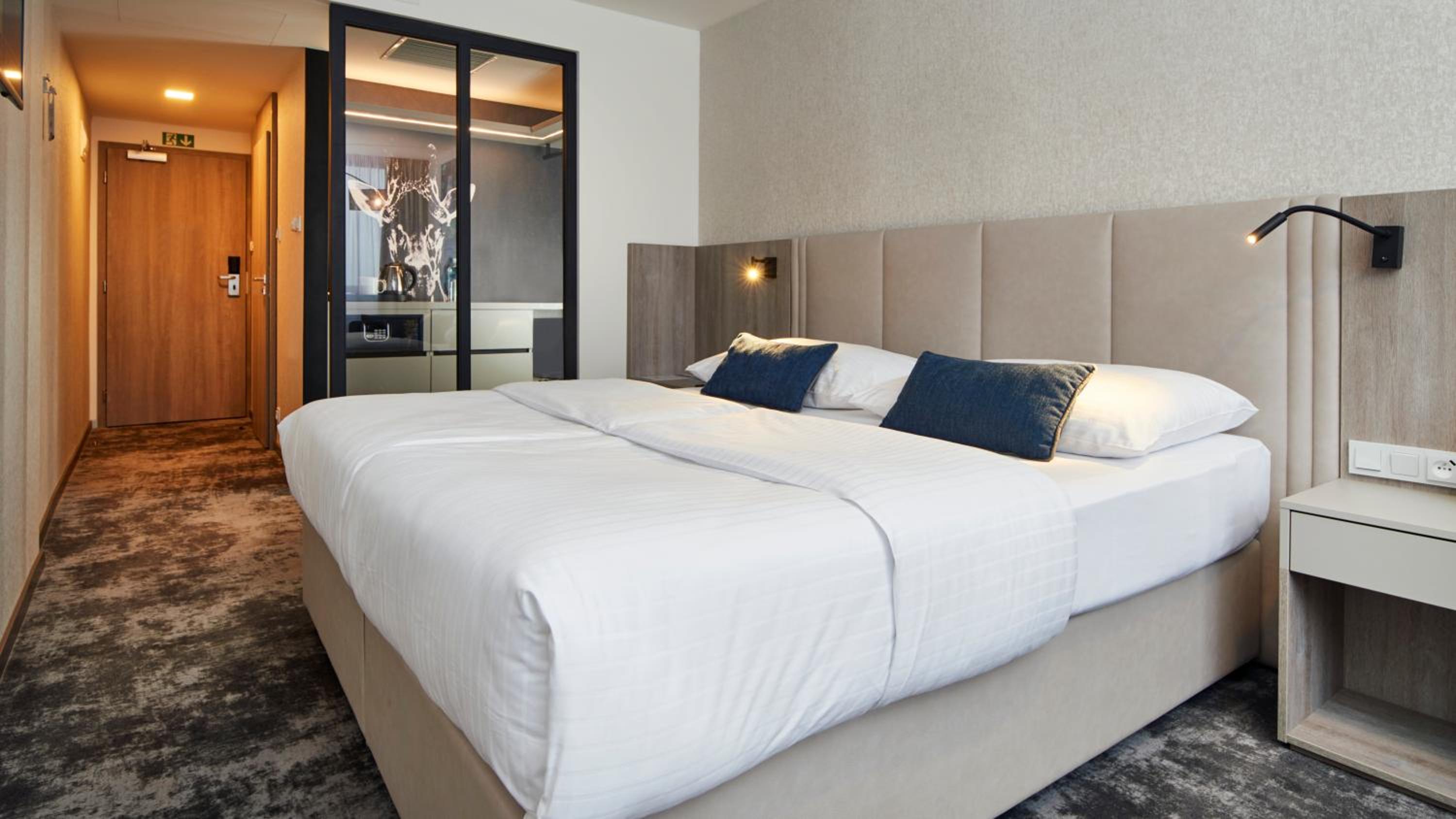 Executive Double or Twin Room with Free Pool Access