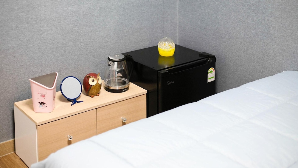 Basic Room, 1 Bedroom (101 ( No cooking )) - Photo 4