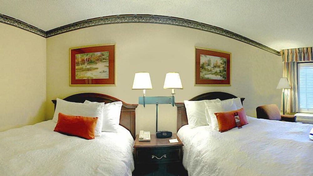 Room, 2 Double Beds, Smoking photo 2