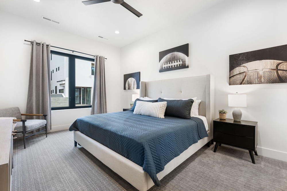 House, Multiple Bedrooms