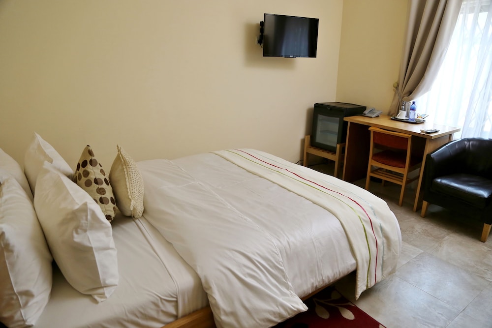 Standard Double Room, 1 Bedroom, Balcony, Corner photo 1