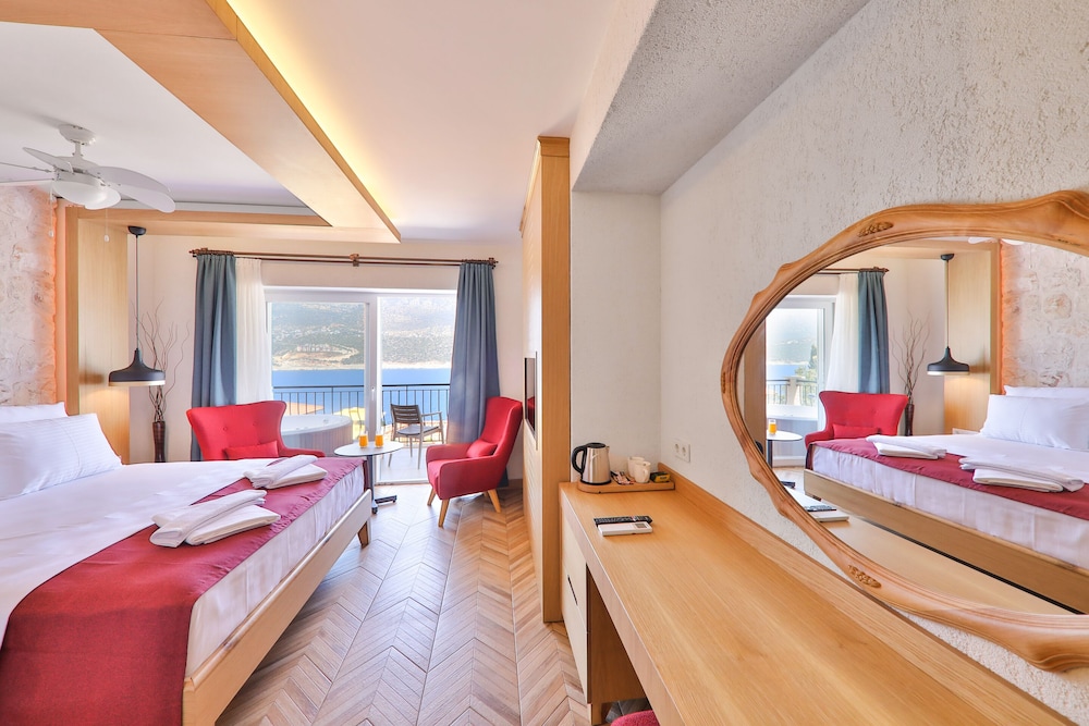 Premium Room with Sea View and Jacuzzi