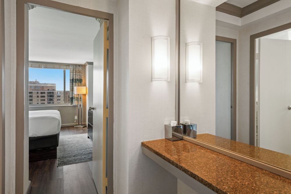 Room, 1 Bedroom (Potomac, King) - Photo 7