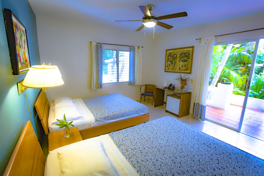 Room, 2 Queen Beds (with Air Conditioning) photo 2
