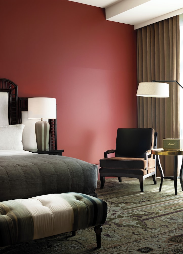 Club Suite, 1 King Bed (Club Suite)