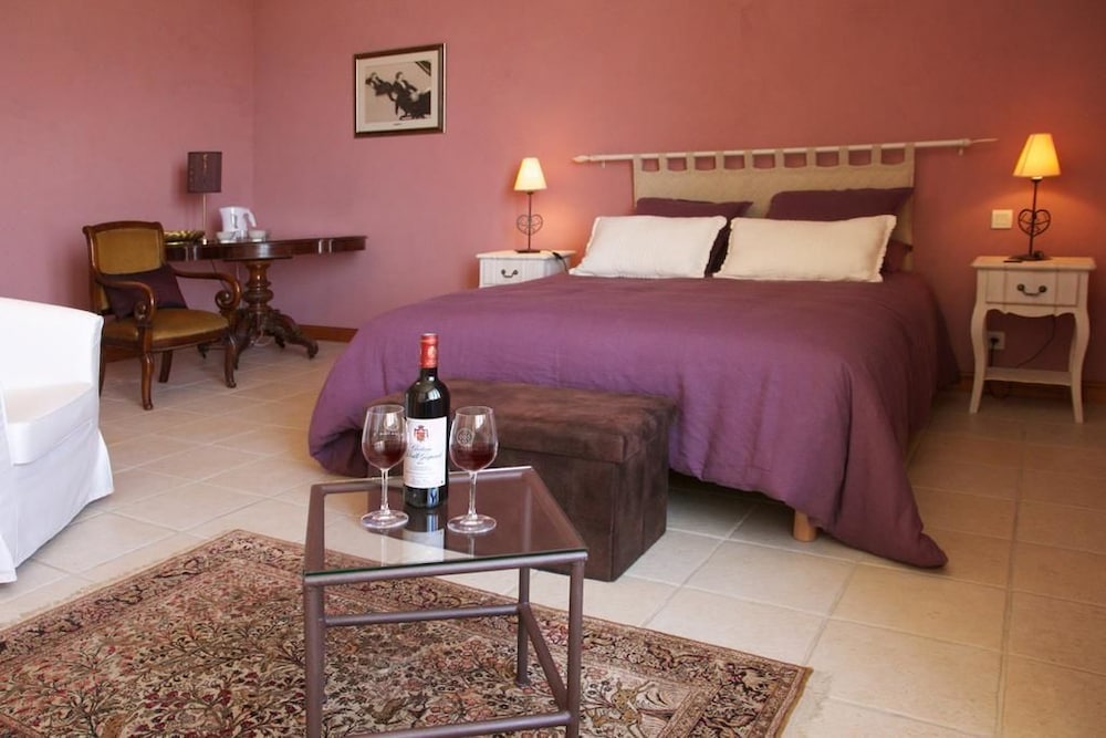 Double Room (Prune) photo 1