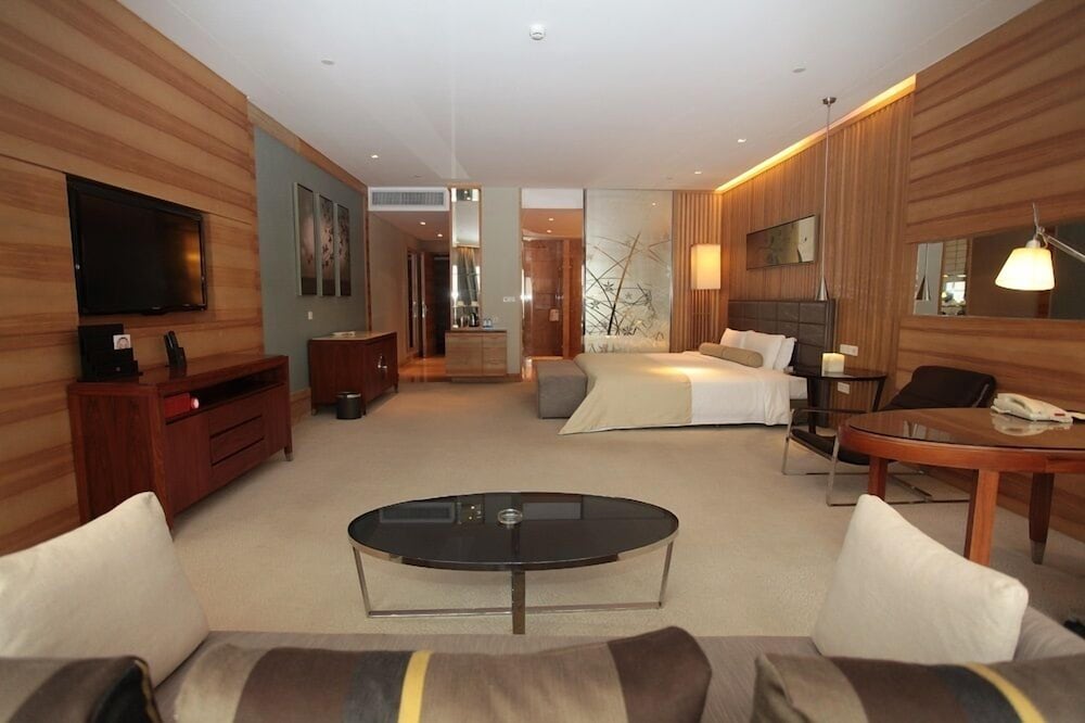 Elite King Room with City View photo 1