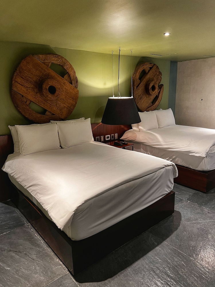 Standard Room - Photo 9