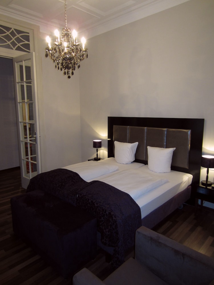 Standard Double Room photo 3