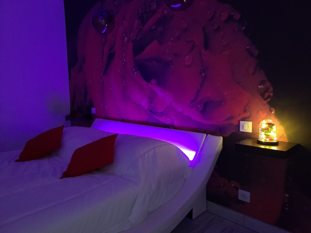 Roomantic Room With private Spa photo 3