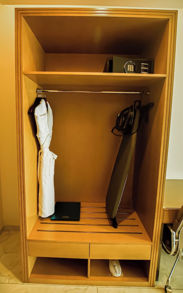 Executive Room photo 3