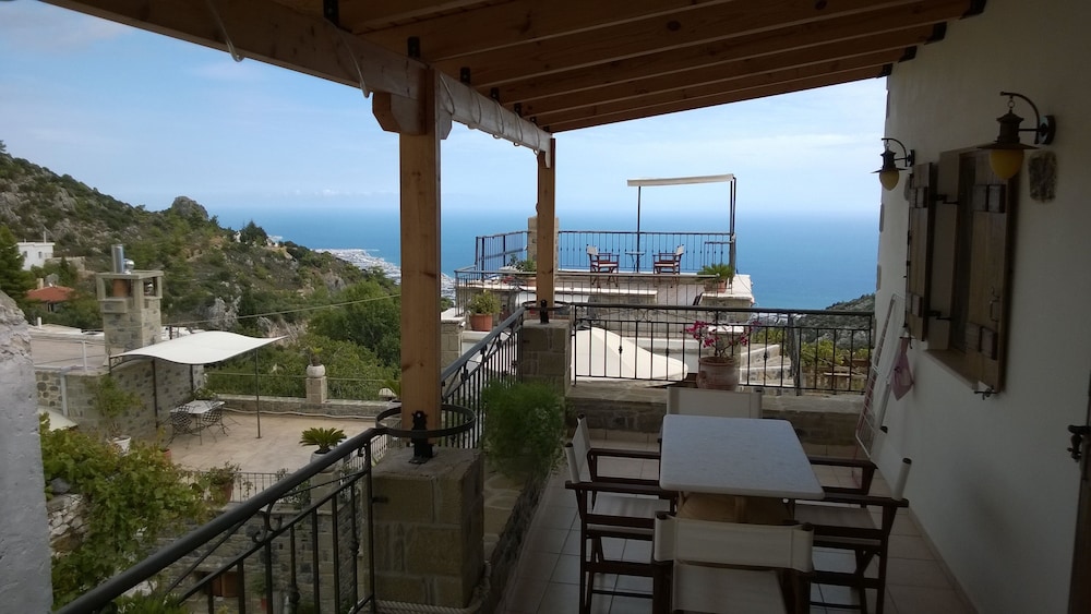 Villa, 2 Bedrooms, Sea View (Duplex, Andromeda) photo 2