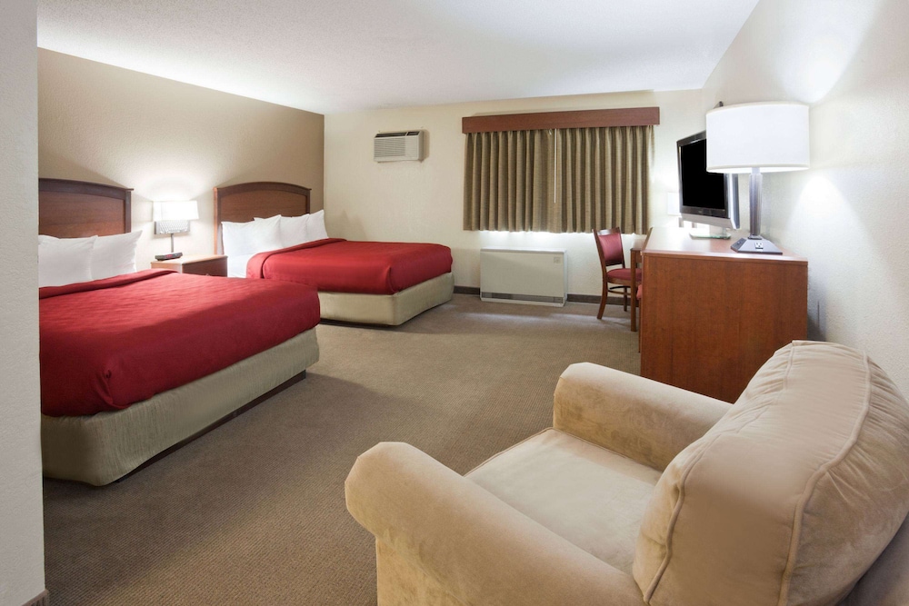 Suite, 2 Queen Beds, Non Smoking photo 1