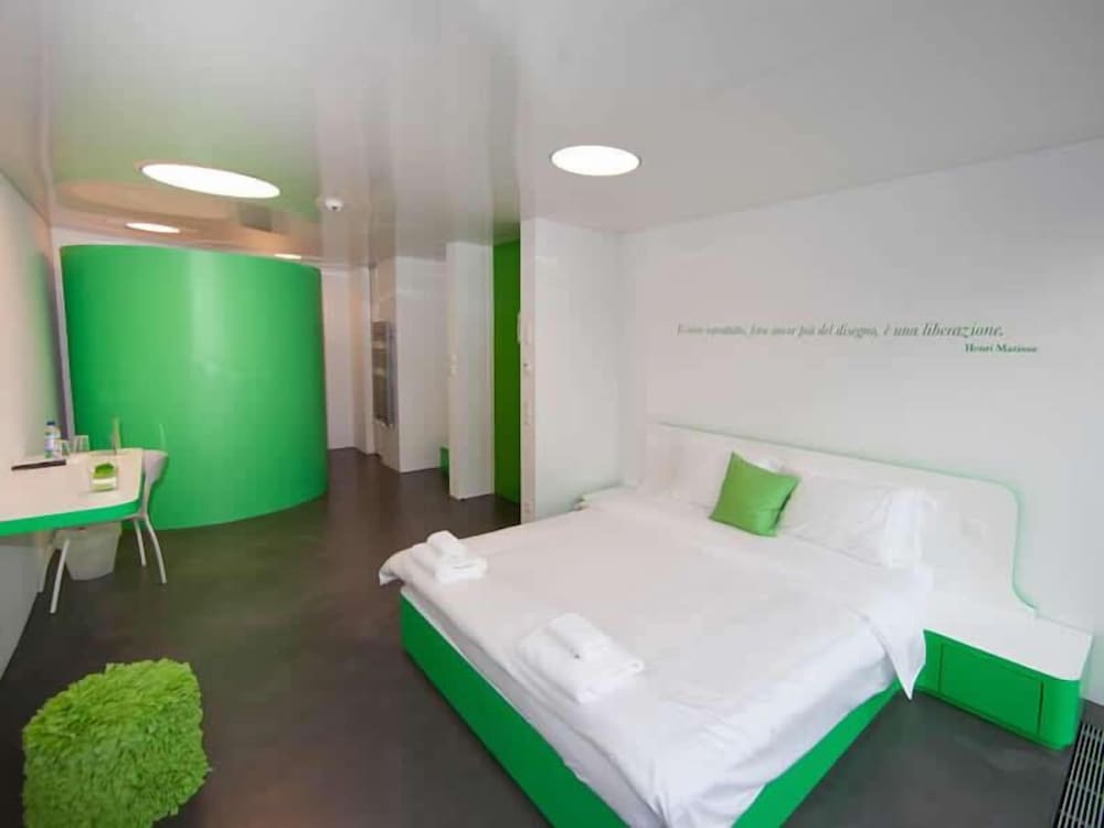 Standard Double Room, 1 Double Bed photo 3