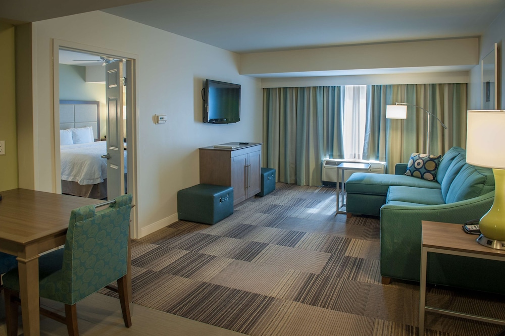 Suite - Photo 4