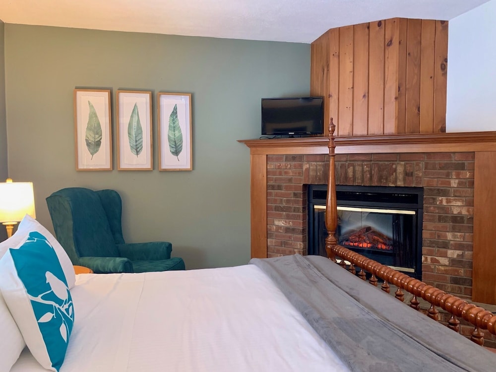 Standard Room, 1 King Bed (Room 5A)