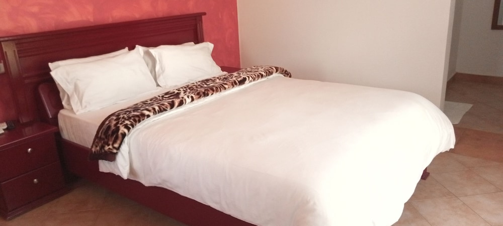 Standard Double Room photo 3