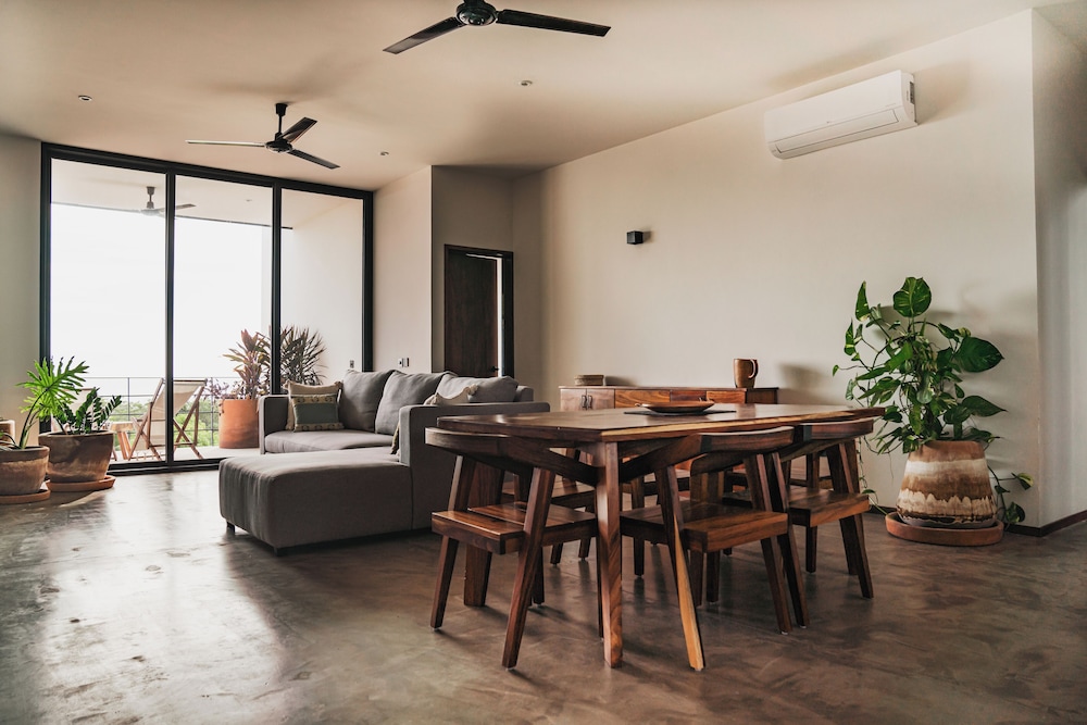 Deluxe Apartment, 2 Bedrooms, Kitchen, Ocean View