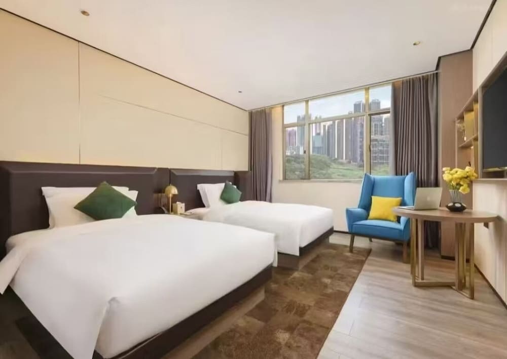 Standard Twin Room, City View