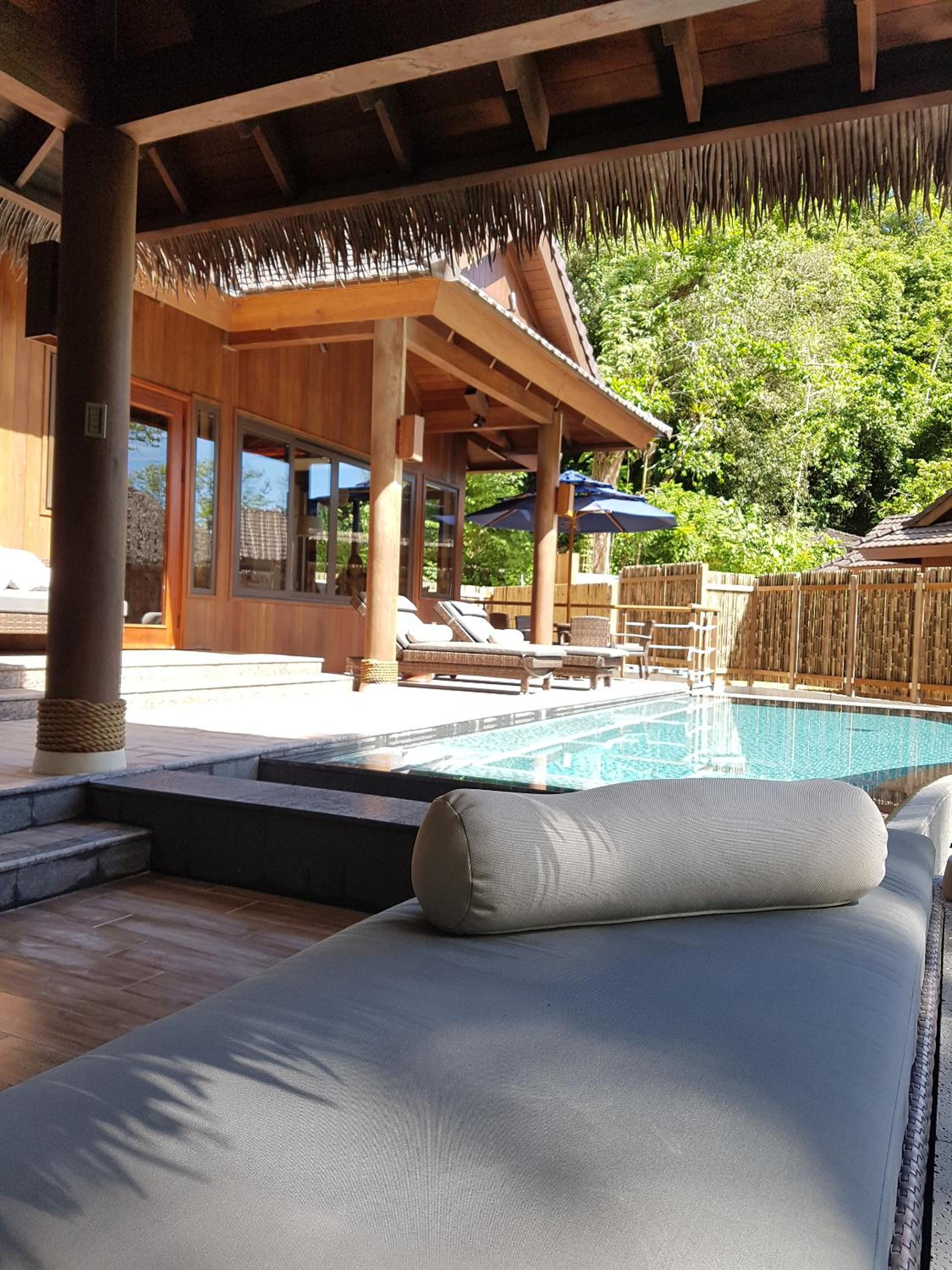 Pond View Pool Villa
