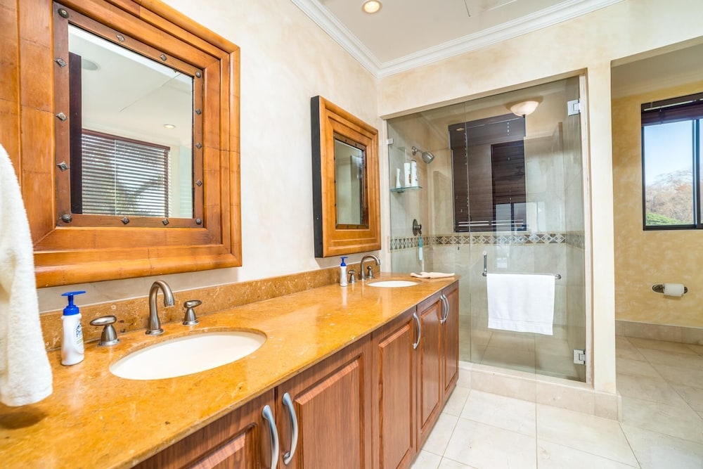 Condo, Multiple Beds (Villa Sahalee) photo 2